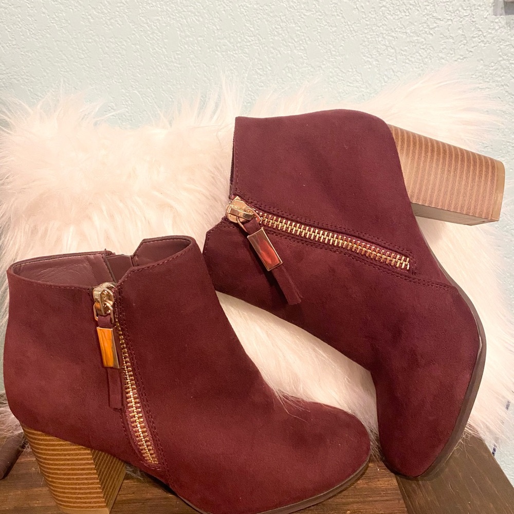 Apt 9 booties NWOT 3 1/5 heel never worn received as gift too high for me